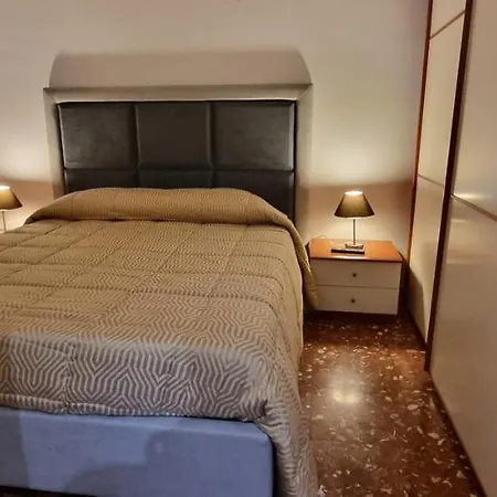 Bam Bam Tiburtina Apartment *