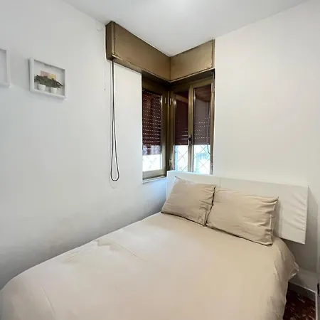 Bam Bam Tiburtina Apartment *